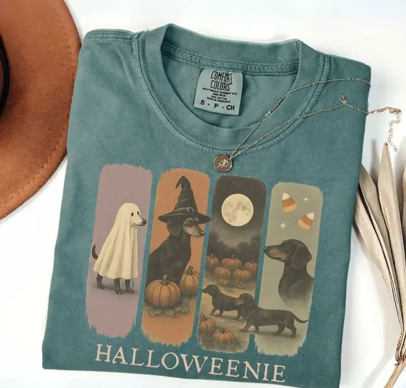 Cowgic Comfort Colors Vintage Dachshund Halloween T-Shirt