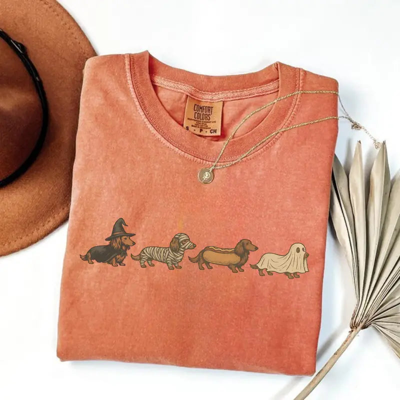 Cowgic Comfort Colors Vintage Art Style Dachshund T-shirt, Halloween